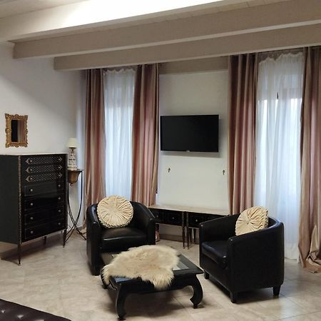 Affittacamere Vicino Al Porto Порто-Торрес Экстерьер фото
